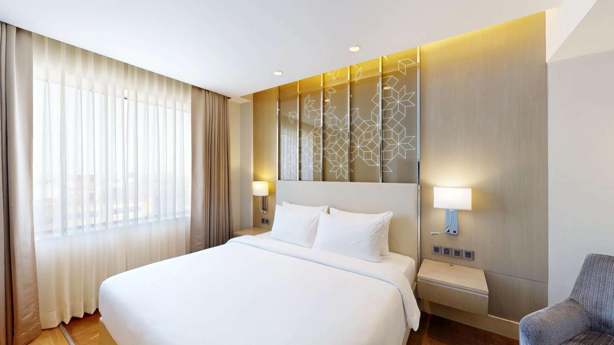 Radisson Gurugram Udyog Vihar Hotel Gurgaon Buitenkant foto